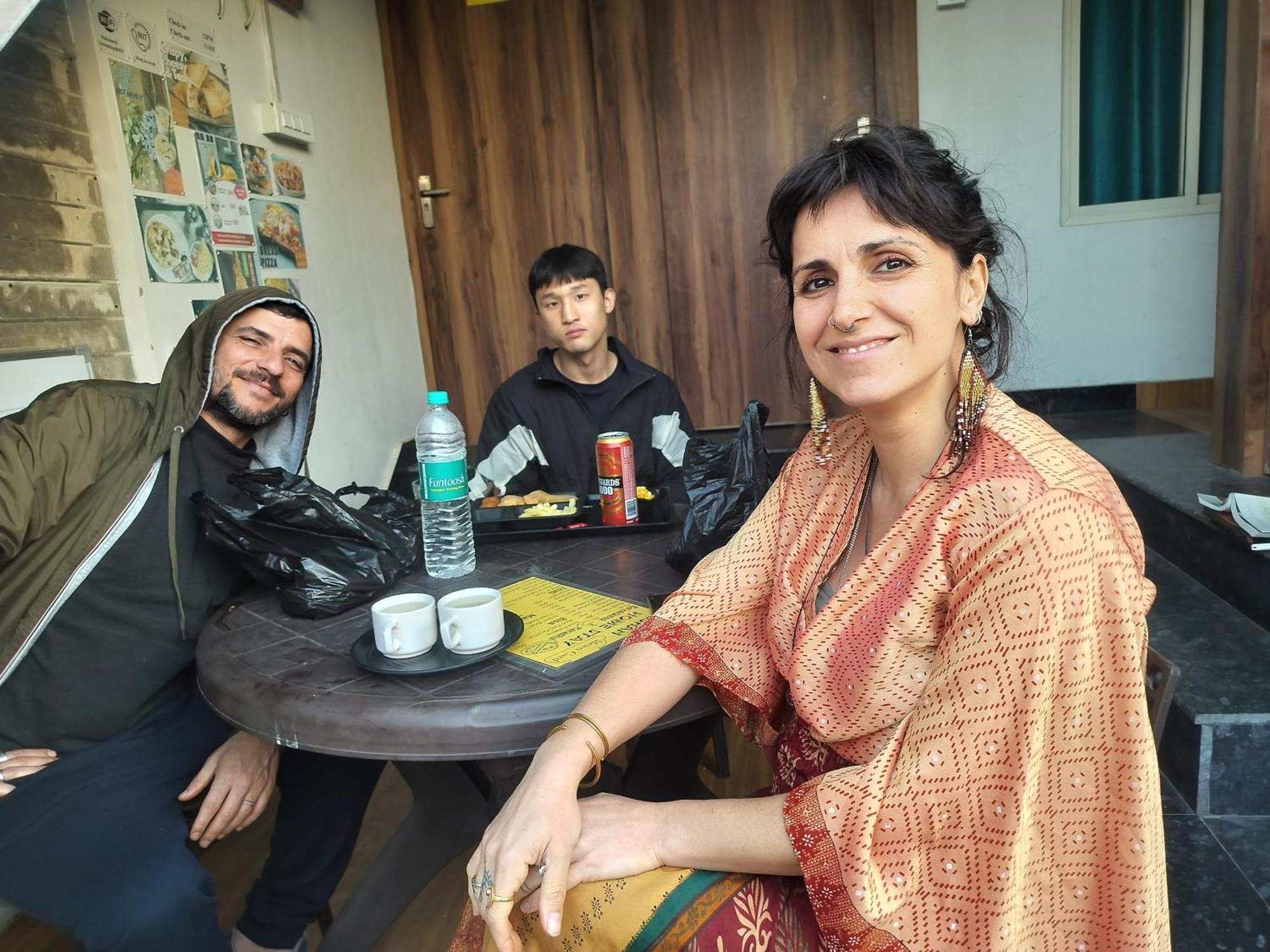 Kishan Home Stay Матхура Экстерьер фото